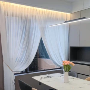 Manopera perdea suprapusa cu pliuri duble