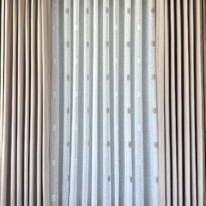 Perdea cu Model din In Gros Alb/Maro