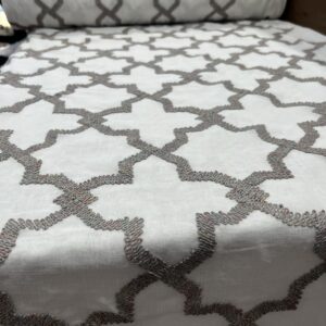 Material De Perdea Brodata Alb/Maro