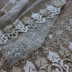 Material de Perdea Brodata Textura Groasa Crem-Auriu