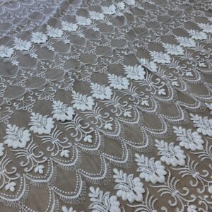 Material de Perdea Brodata Textura Groasa Crem