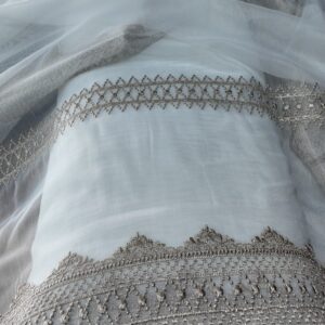 Material de Perdea Brodata Tul  Alb /Maro