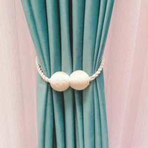 Set 2 Bucati Accesoriu Prindere Draperii Cu Magnet Model Bila Culori Variate